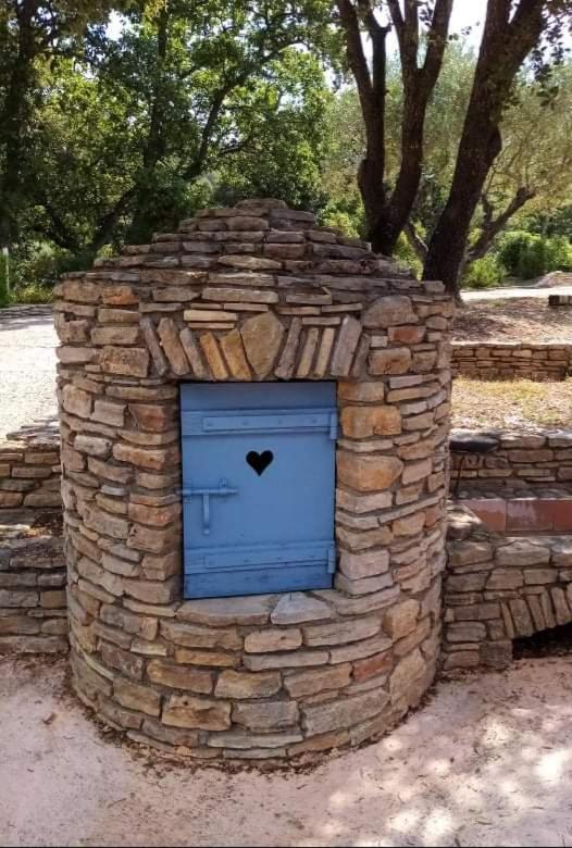 Comorebi Provence Entrecasteaux Экстерьер фото